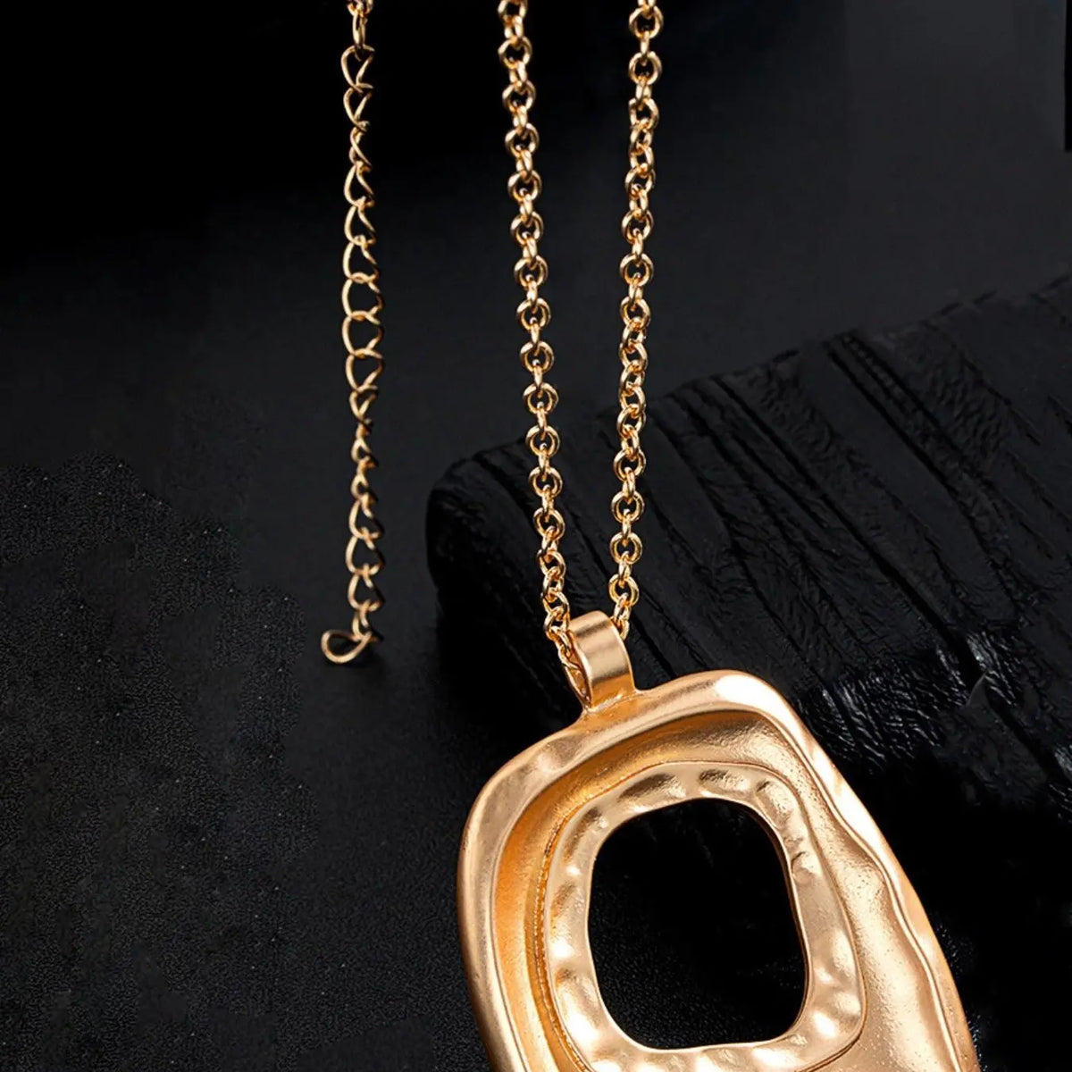 Boho Style Pendant Necklace, Large Open Design Fashionable Jewelry Accessories, Stylish Fashion Accessory, Perfect for Daily Wear & Party, Metal Chain Necklace