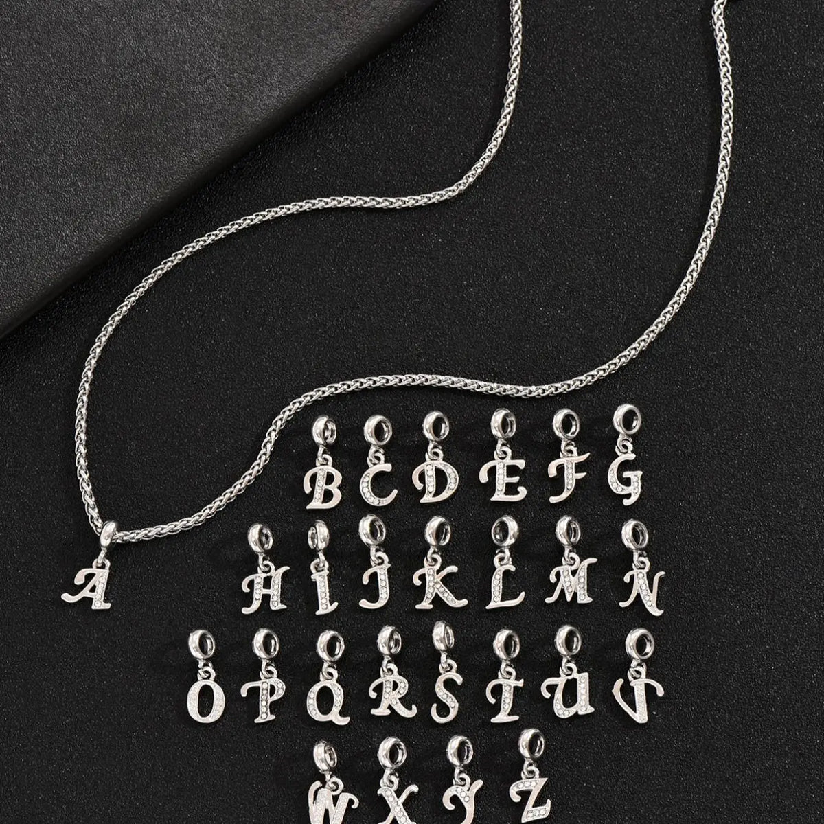 Initial Letter Detail Pendant Necklace, Fashion Stainless Steel Alphabet Jewelry for Men and Women, Costume Necklaces, Trendy All-Match Exquisite Neck Accessory, for Party and Daily Wear, Birthday Gift