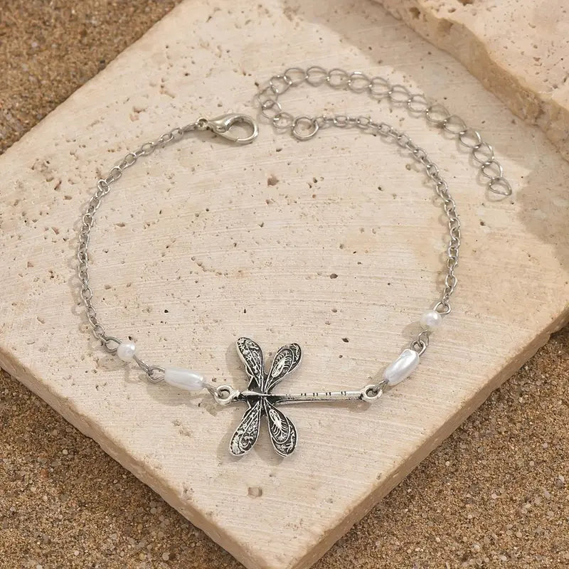 A Bohemian Retro Dragonfly Ankle Chain with Pearl-Like Embellishments, Suitable for Daily Wear And Party Vacations, Summer Beach Ankle Chain