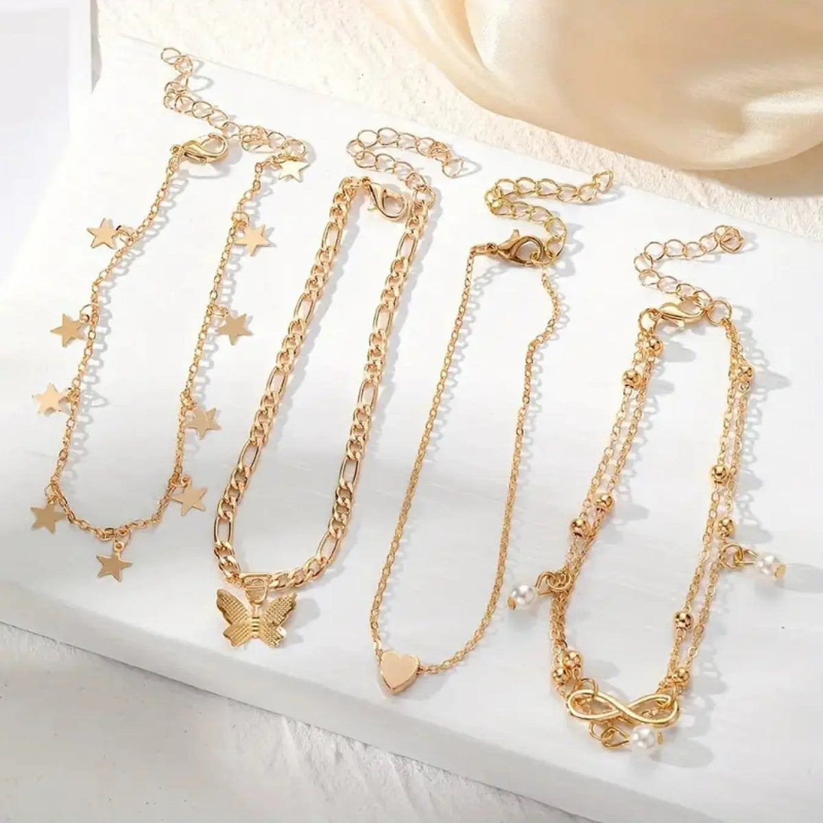 5Pcs Gold Layered Anklet Set for Women, Mixed Chevron Paperclip Cuban Pearl Chain Ankle Bracelets, Boho Dainty Stackable Anklets for Summer Beach Vacation Party Birthday Jewelry Gift, Fashionable Jewelry Accessories, Fashion Accessories