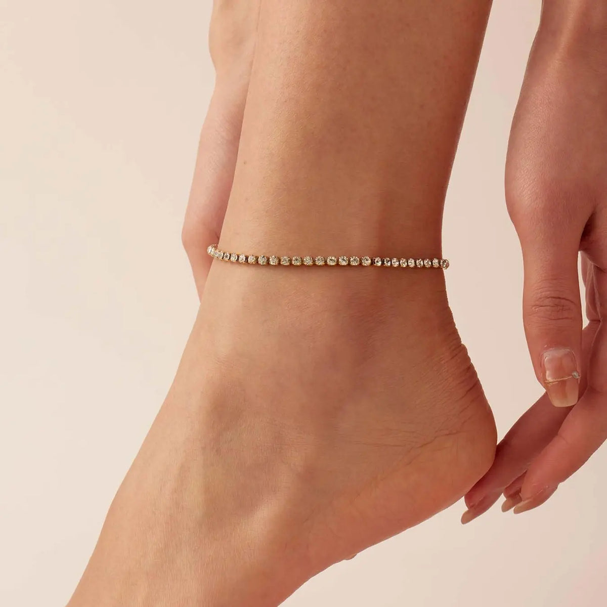Tennis Anklet Bracelet for Women, Waterproof Layered Rhinestone Ankle Chain, Fashion Jewelry Gift, Anti-Oxidation, Dainty Layered Anklet, Trendy Jewelry, Wearable Jewelry