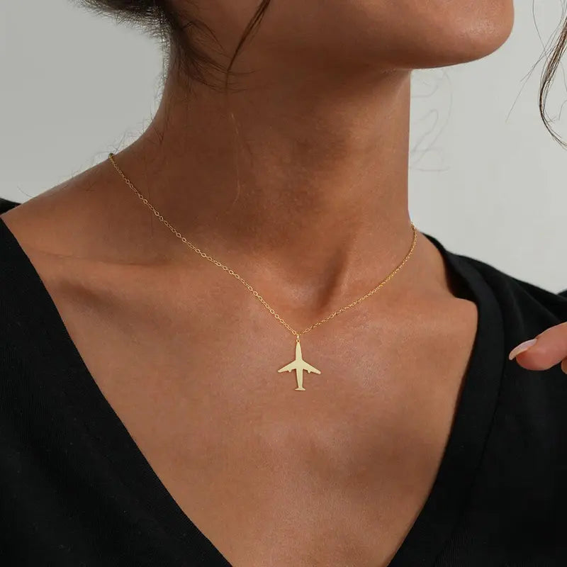 AMICON Dainty Gold Airplane Charm Necklace - Adjustable 14-in Collar, 16-in Fashion & 2-in Extension Links, Traveler Gift Faux Pearl Costume Jewelry Accessory, Dainty Gold Necklace, Gold Necklace