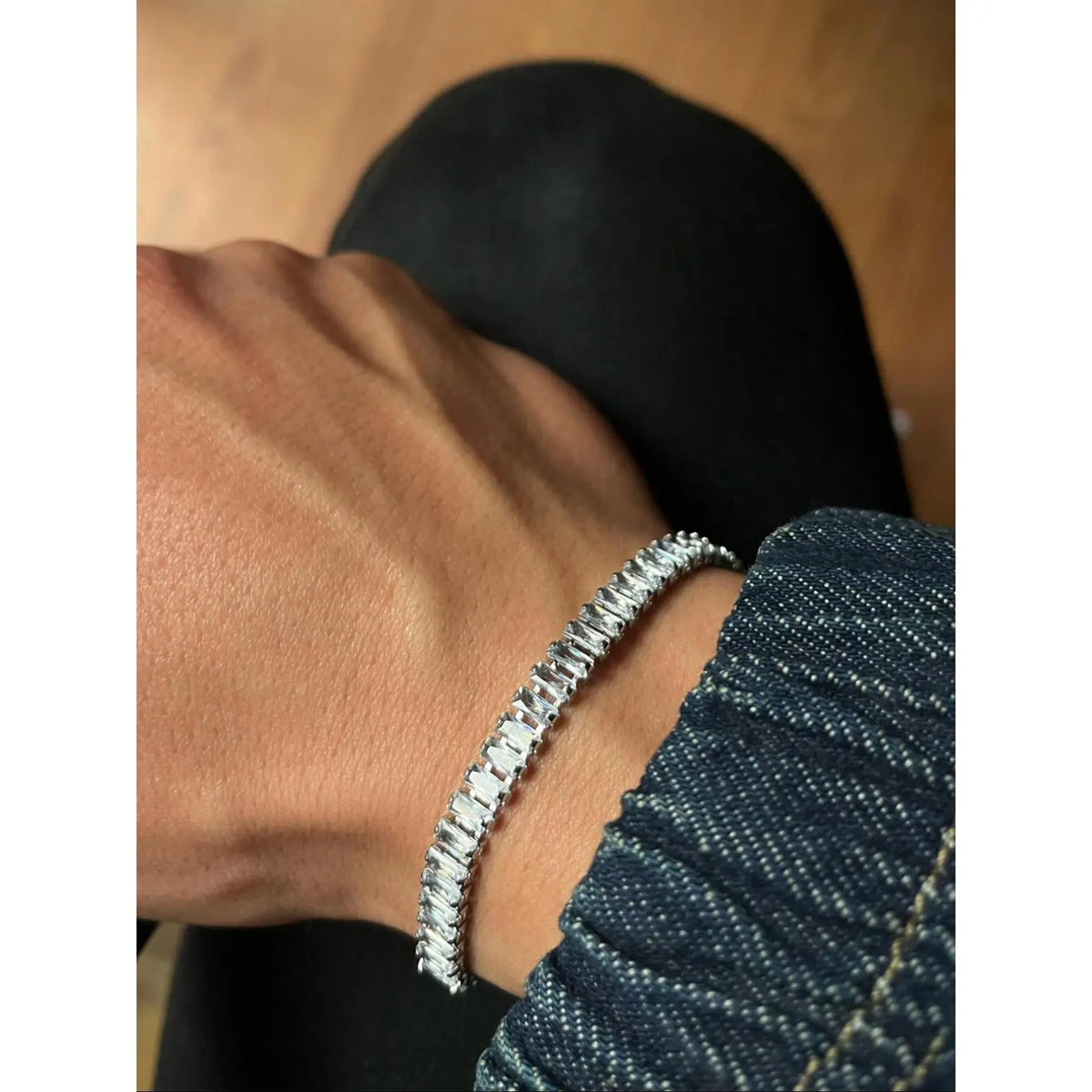 2024 Summer Rhinestone Decorated Trendy Bangle, Elegant Fashion Accessories for Women & Men Daily Wear, Minimalist Aesthetic Jewelry Gift, Daily Wear Bracelet