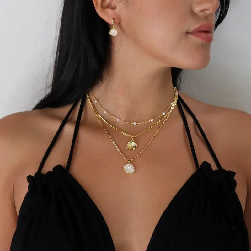 EVRY JEWELS Gold or Silver Plated Women's Hypoallergenic Hibiscus Necklace