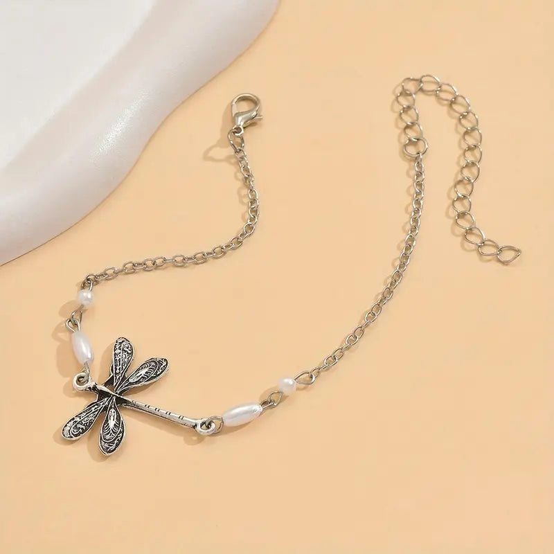 A Bohemian Retro Dragonfly Ankle Chain with Pearl-Like Embellishments, Suitable for Daily Wear And Party Vacations, Summer Beach Ankle Chain
