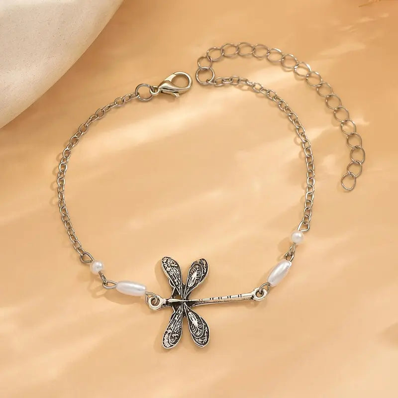 A Bohemian Retro Dragonfly Ankle Chain with Pearl-Like Embellishments, Suitable for Daily Wear And Party Vacations, Summer Beach Ankle Chain