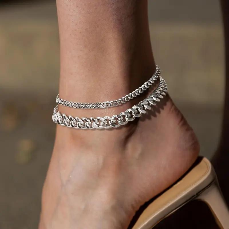 Women's Oversized Cuban Link Geometric Anklets - Gold-Plated, Heavy-Duty Waterproof Metal Coating Layered Beachwear Accessory, High-Style It Girl Jewelry Style Valentine Summer Gift, Gold-Plated Cuban Link Anklets, Heavy-Duty Metal Anklets