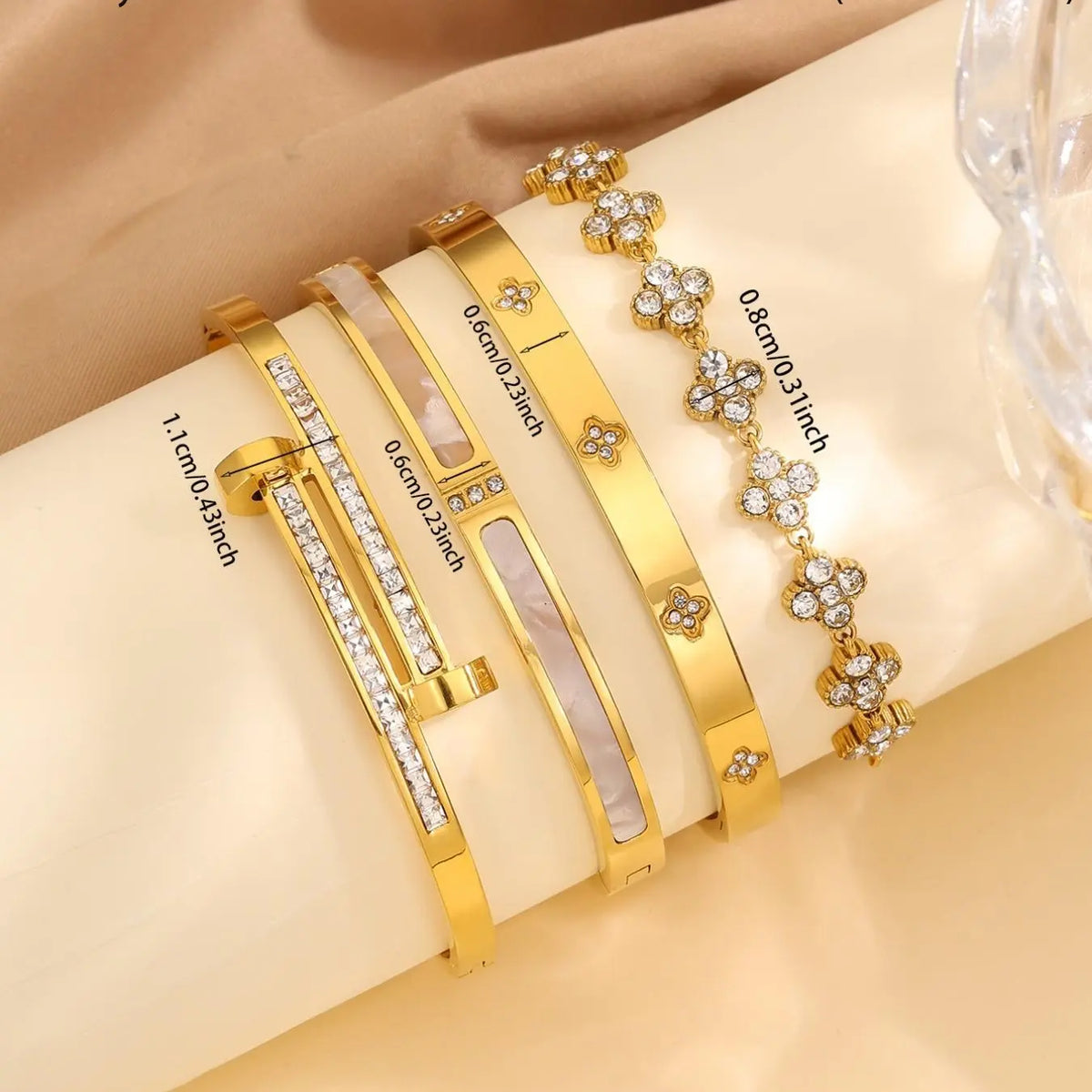 4-piece stainless steel diamond bracelet with exquisite gift box, French elegant fashion style, very suitable for gift-giving and daily commuting, Set bracelet