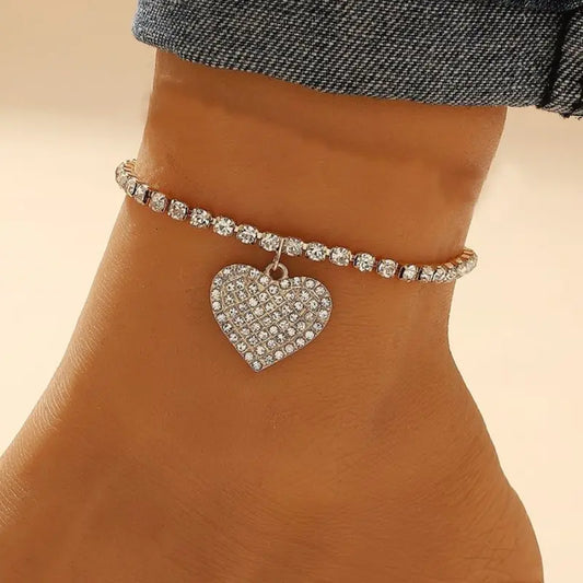 Boho Rhinestone Love Anklet for Women, Sparkling Heart Pendant Beaded Beach Anklet, Dainty Summer Ocean Vacation Foot Jewelry, Minimalist Cute Charm Adjustable Ankle Bracelet for Holiday Outfit
