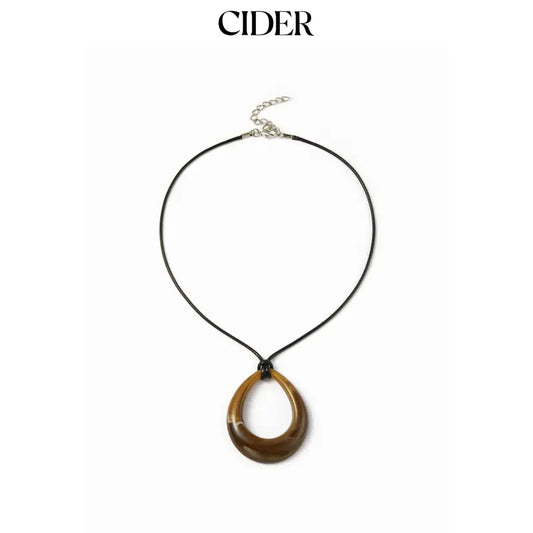 Cider OVAL PENDANT NECKLACE