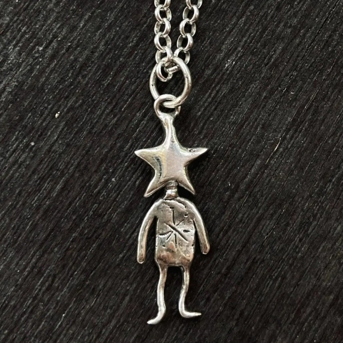 Minimalist Gold and Silvery Star Boy Pendant Necklace - Dainty Cute Figure Charm Choker for Daily Casual Outfits Daily Vacation Couple's Gift Minimalist Chain Cute Doll Pendant Stainless Steel Necklaces Casual Style Necklaces Fashion Minimalist Necklace