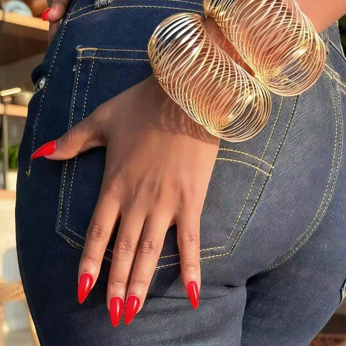 Fashionable Exaggerated Spring Stretch Bracelet, Hollow Metal Bracelet, Alloy Chain Bracelet, Party Accessory, Unique Style Jewelry, Perfect for Events, Fashionable Chunky Bangles, Bracelets Bangles