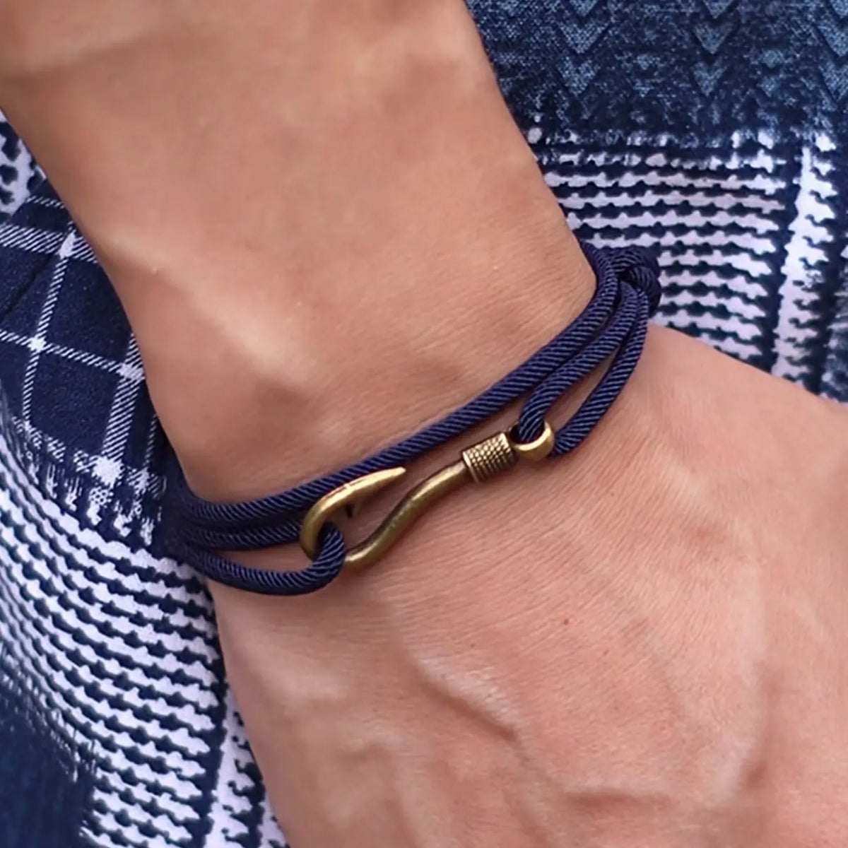 Fashionable retro fish hook anchor chain bracelet jewelry, with double-layer adjustable milan rope, unisex braided bracelet, Casual Trendy jewelry, is an ideal choice for sailing adventures and gifts