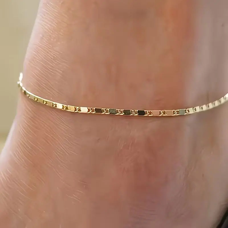 Women's Unisex Geometric Sequin Ankle Chain - Polished, Elegant Everyday Fashion Accessory for Summer Casual Outings, Beach Wear, Suitable for Costume Jewelry Collections