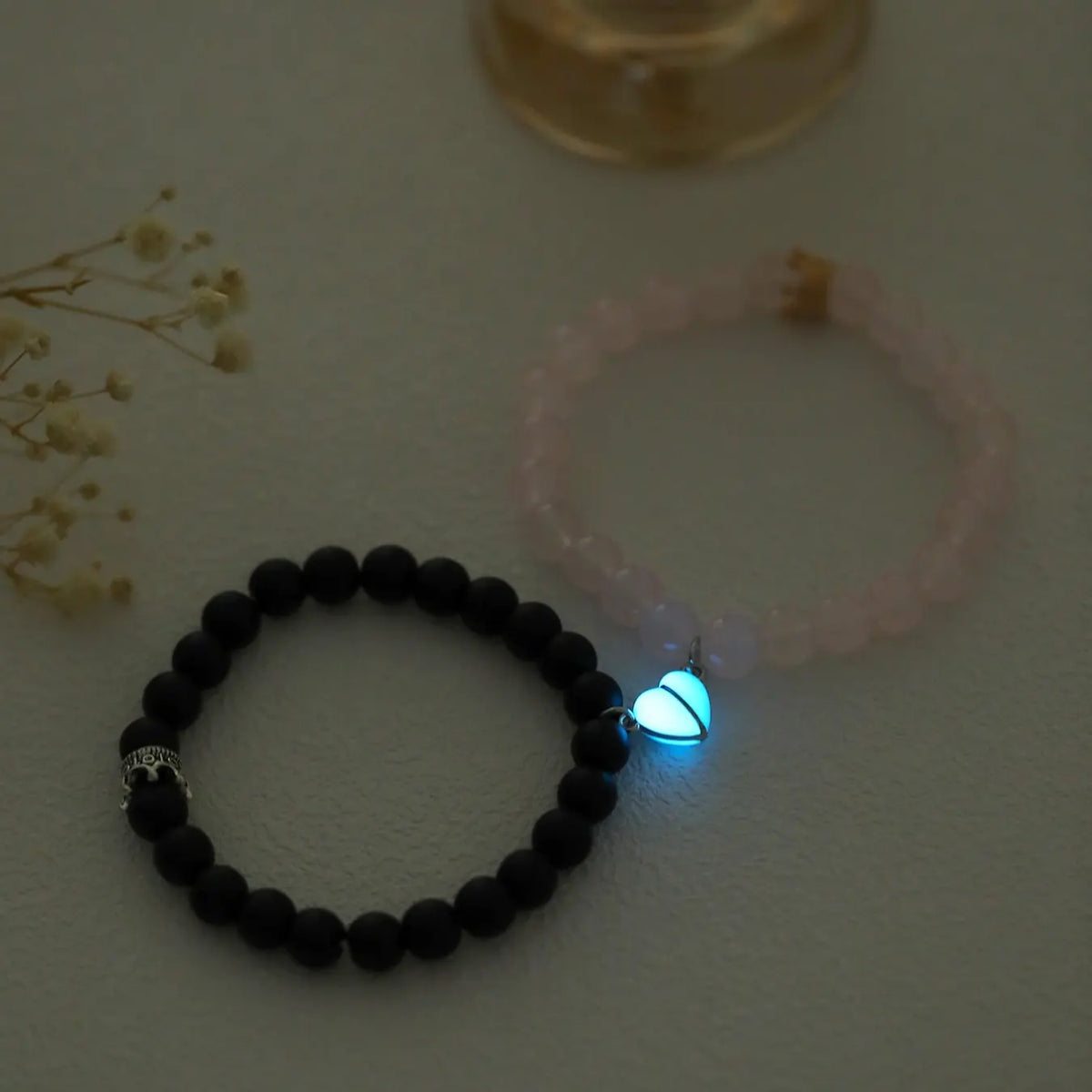2 Piece Glow-In-The-Dark Heart Magnetic Elastic Beaded Bracelets, Simple Versatile Couple Matching Bangles, Bracelet Sets for Couples, Valentine's Day Romantic Gift, Valentines Day Jewelry, Glass Bead Bracelet