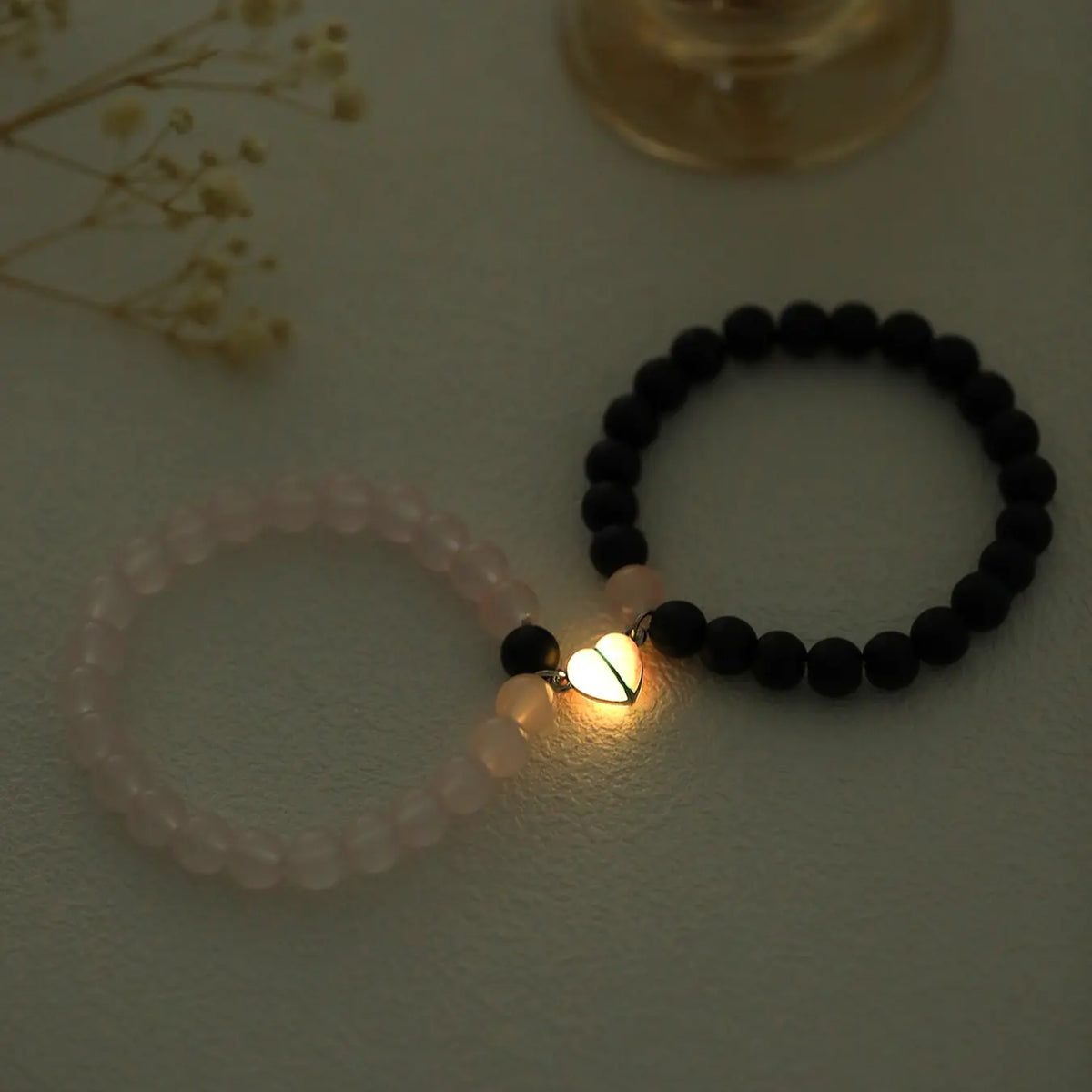 2 Piece Glow-In-The-Dark Heart Magnetic Elastic Beaded Bracelets, Simple Versatile Couple Matching Bangles, Bracelet Sets for Couples, Valentine's Day Romantic Gift, Valentines Day Jewelry, Glass Bead Bracelet