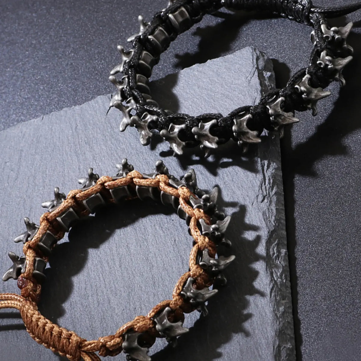 Punk Hip-Hop Handwoven Alloy Dragon Bone Bracelet, Punk Style Jewelry, Adjustable Wrist Accessory for Men, Braided Bracelets