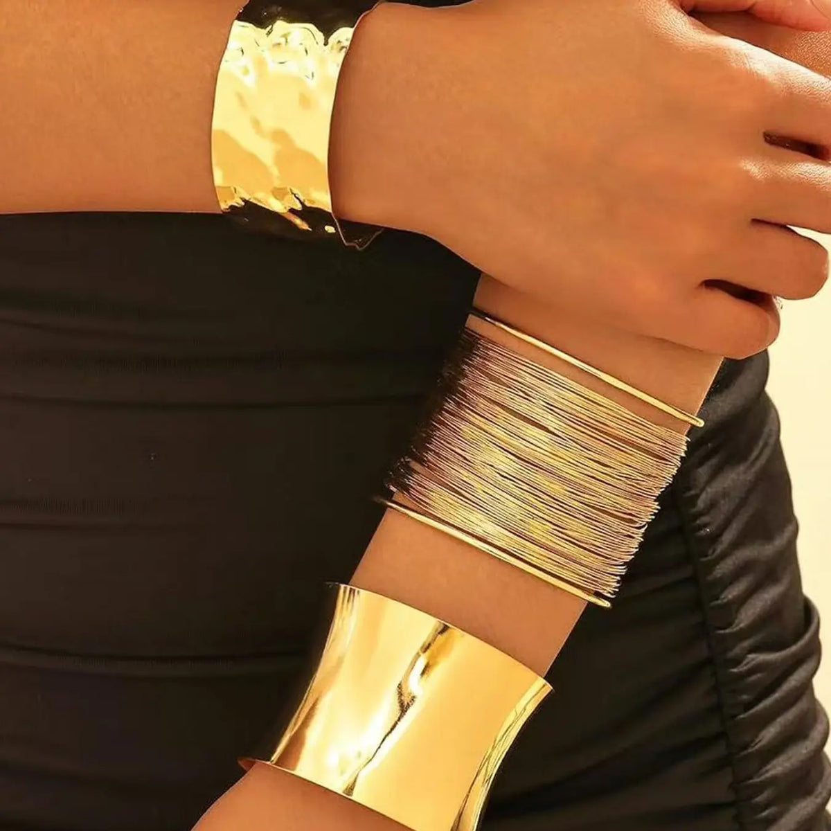 3pcs Chunky Cuff Bohemian Bracelets for Women, Irregular Minimalist Bangle Set, Open Wide Punk Jewelry for Upper Arm, Stackable Bracelets, Fashionable Chunky Bangles, Fashionable Jewelry Accessories, Stacked Bracelets