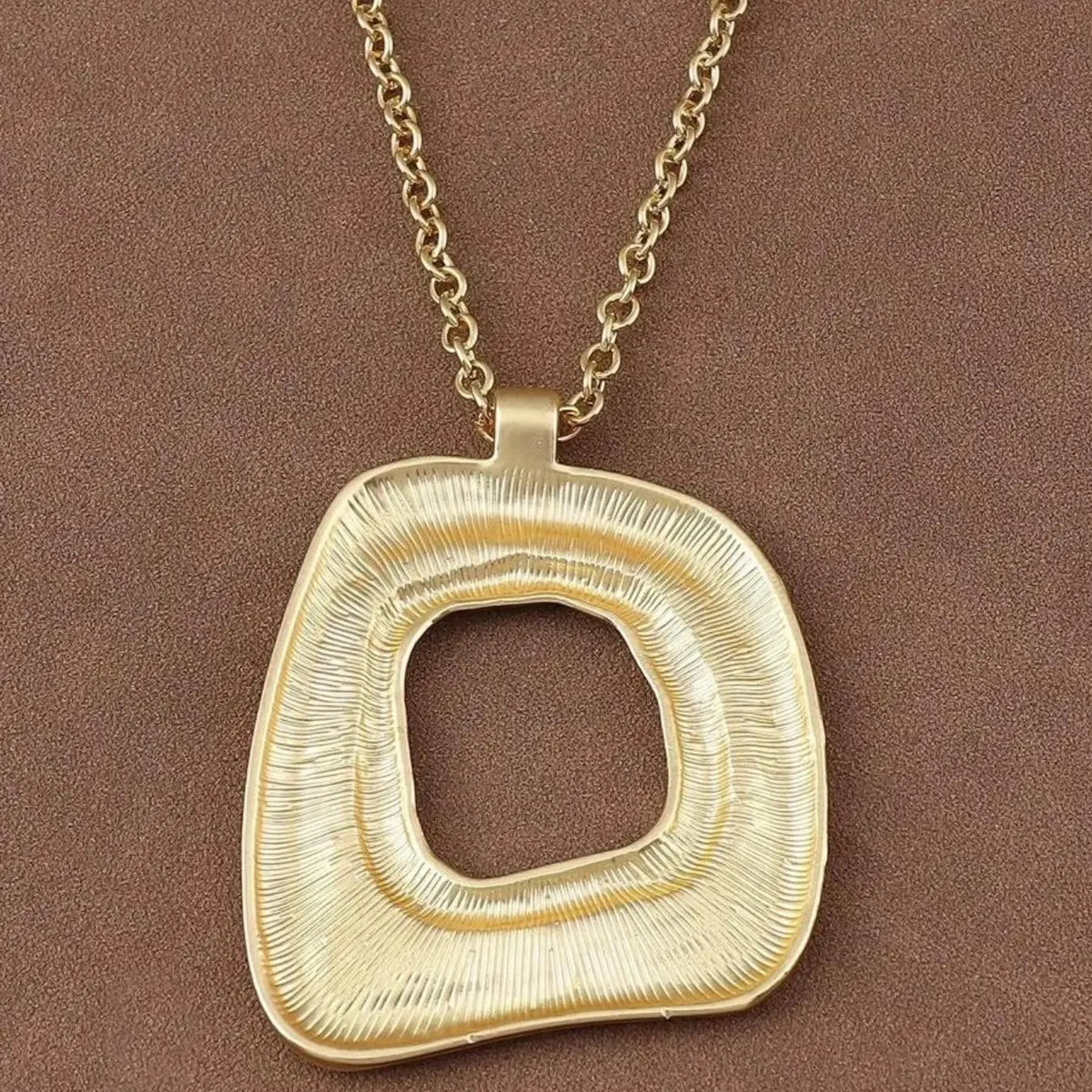 Boho Style Pendant Necklace, Large Open Design Fashionable Jewelry Accessories, Stylish Fashion Accessory, Perfect for Daily Wear & Party, Metal Chain Necklace