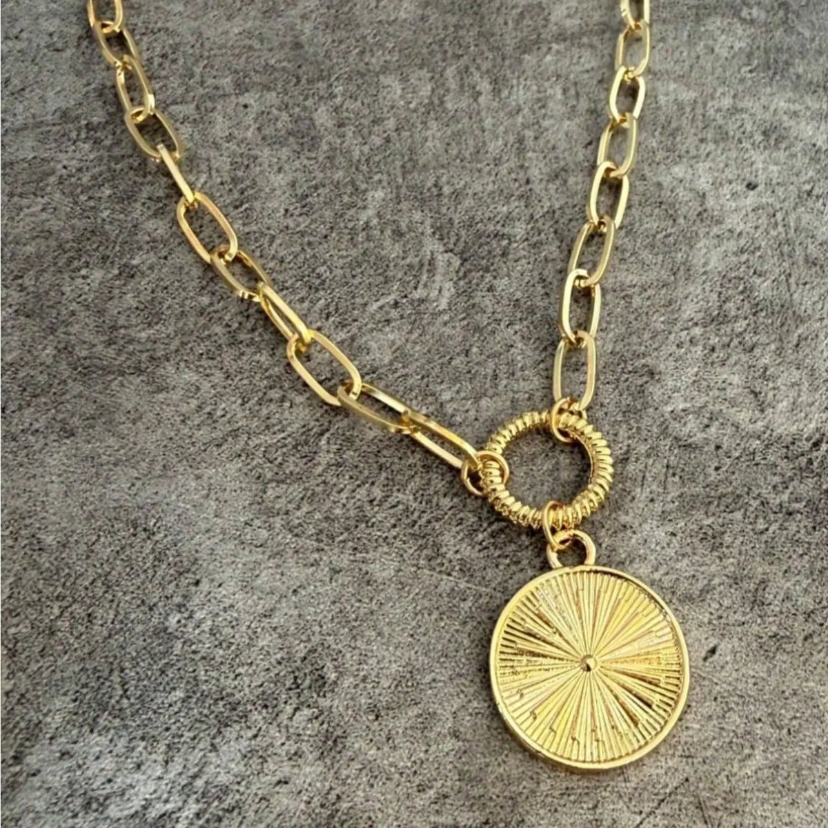 Boho Sunburst Medallion Necklace | Golden Paperclip Chain | Perfect Gift for Her，Alloy material Necklace, Jewelry Gift for Her Mother's Day, Anniversary Gift Gift From A Best Friend, Boho Style Necklace