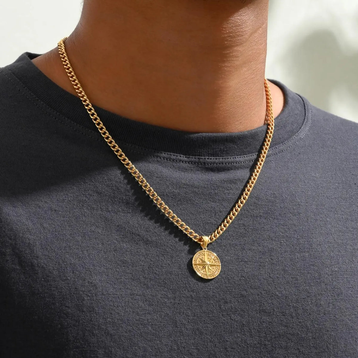Men's Street Trend Compass Design Pendant Necklace, Trendy Vintage Retro Copper Pendant Necklace, Chic All-match Jewelry As Gift for Boyfriend, Daily Versatile Chain, Chain Necklaces