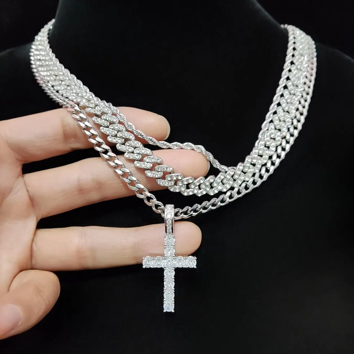 Street Style Artificial Zircon Inlaid Iced Out Cross Pendant & Cuban Link Design Chain Necklace, Costume Jewelry Necklace, Fashion Jewelry for Party, Daily Clothing Decor, Trendy All-match & Exquisite Jewelry for Birthday Gift, Zircon Stones Necklace
