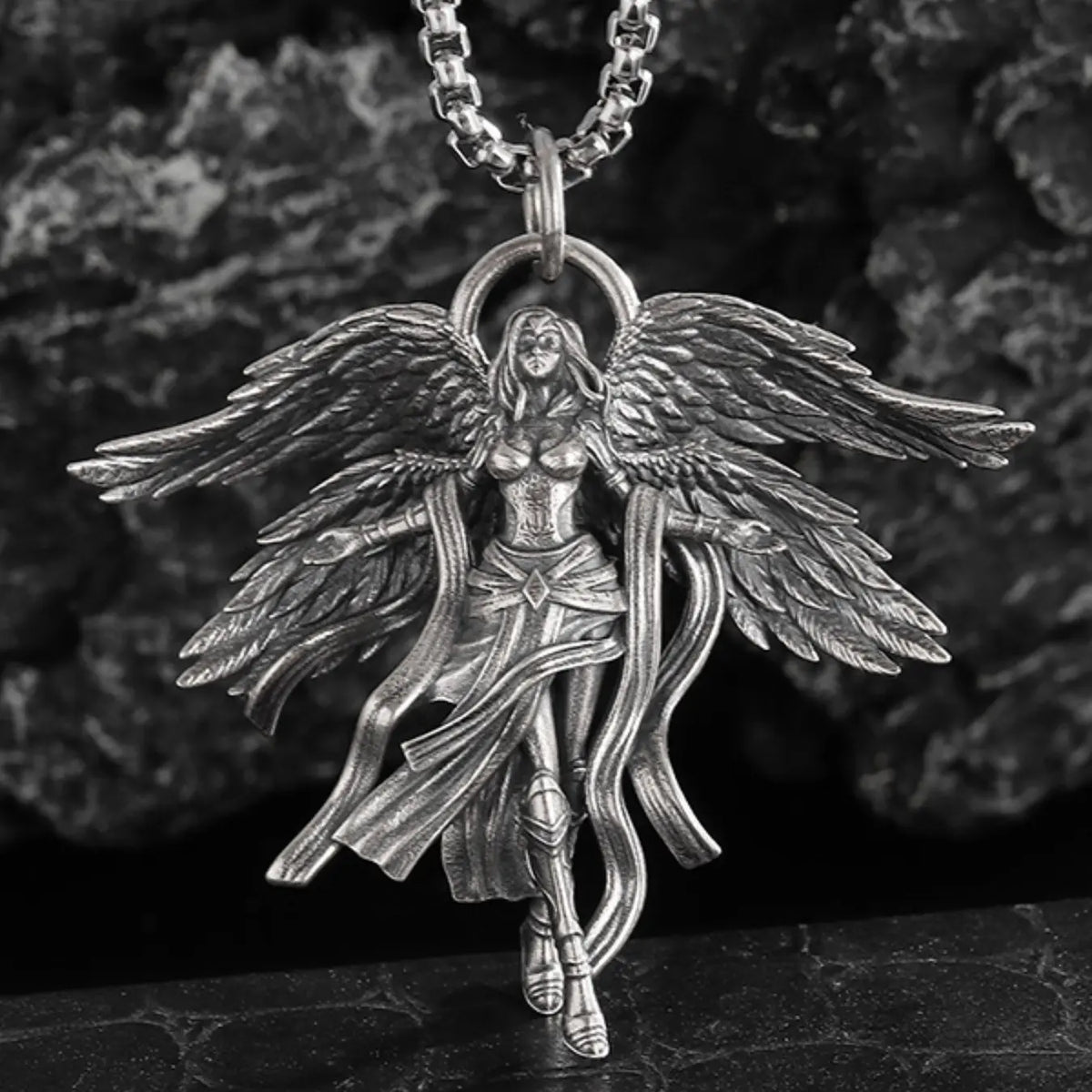 Silver Winged Cross Pendant Necklace, Detailed Pendant Vintage Style Jewelry with Intricate Engraved & Wing Detail, for Men & Women, Daily & Streetwear Occasions, Cross Motifs Necklaces