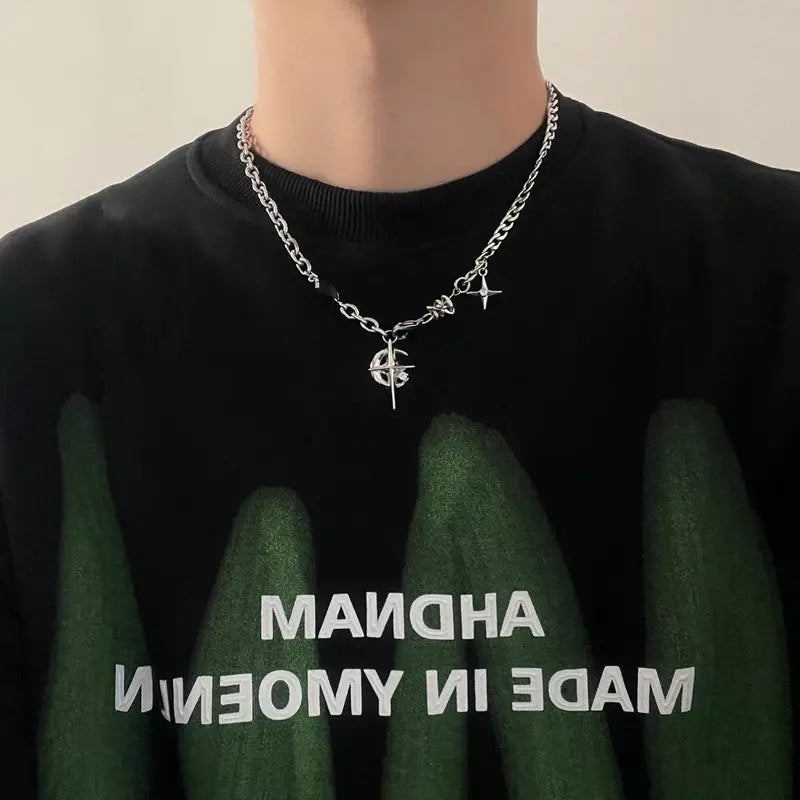 Men's Non-Tarnish Stainless Steel Mid-Chest Black Star Pendant Clavicle Chain - Costume Jewelry Necklace, Daily Versatile Chain, Alternative Style Necklaces, Casual Accessory, Gift Box Included, Unique Cool Mens Gifts